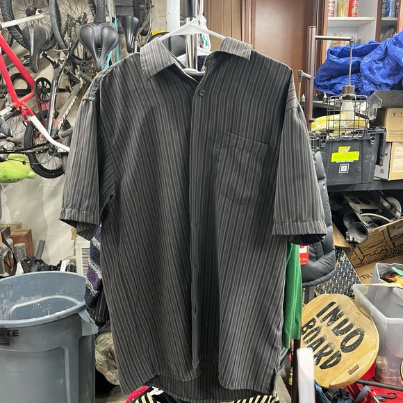 Men’s dress shirt - Picture 1 of 2